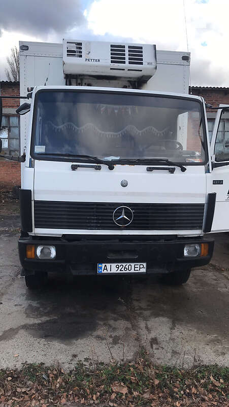 Грузовой фургон Mercedes-Benz Actros