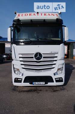 Mercedes-Benz Actros  2014