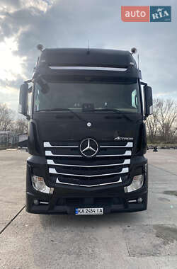 Mercedes-Benz Actros  2015