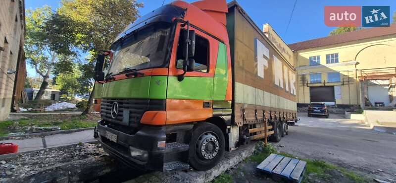 Тентований Mercedes-Benz Actros
