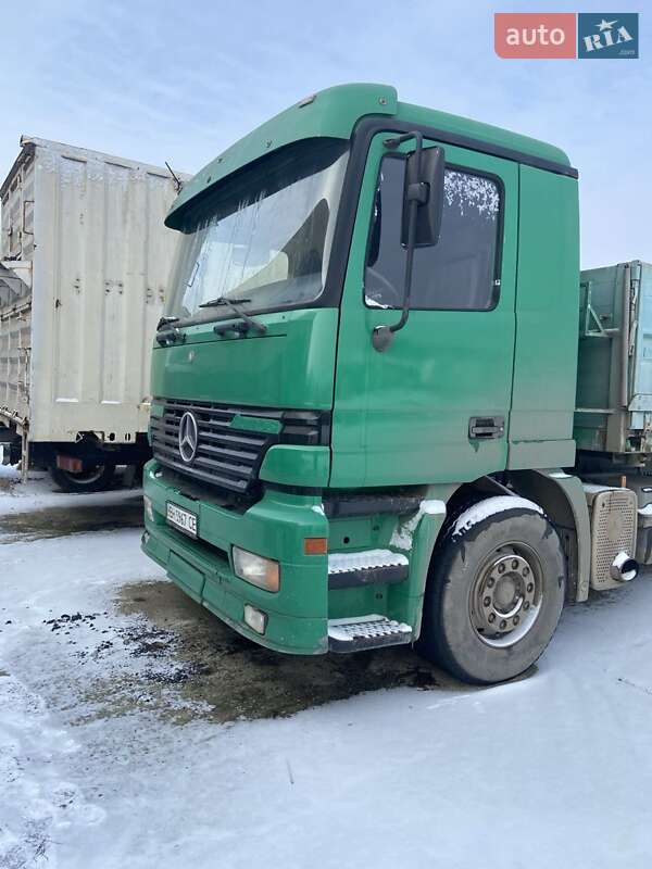 Самосвал Mercedes-Benz Actros