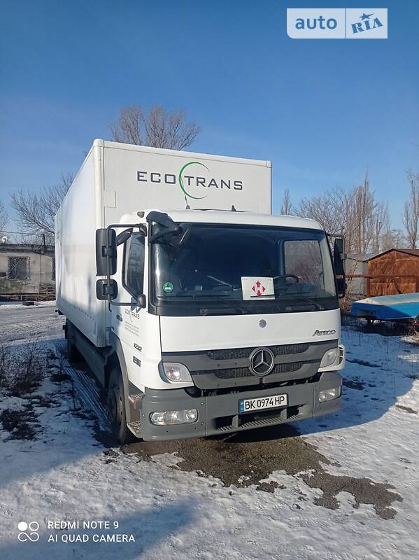 Вантажний фургон Mercedes-Benz Atego