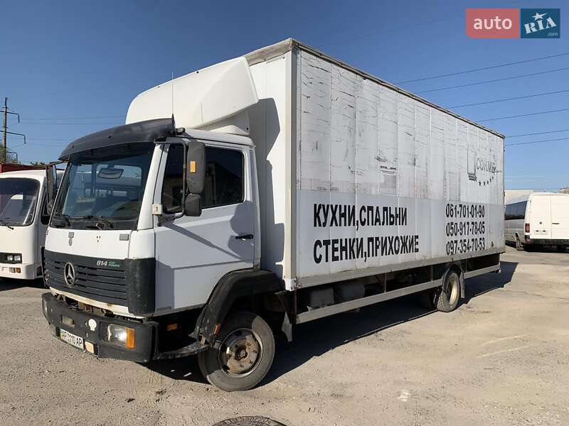 Вантажний фургон Mercedes-Benz Atego