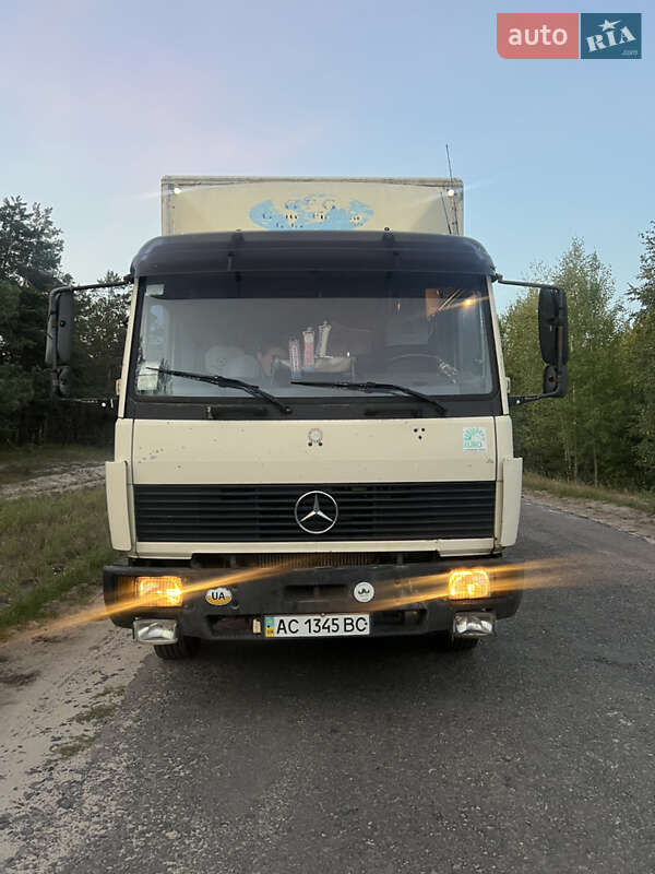Грузовой фургон Mercedes-Benz Atego