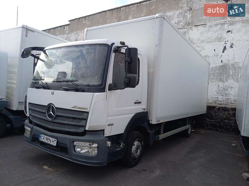 Вантажівки Mercedes-Benz Atego