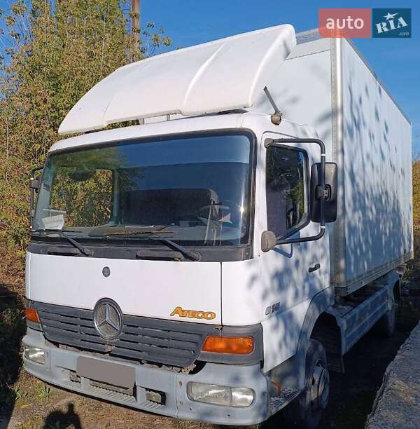 Вантажопасажирський фургон Mercedes-Benz Atego