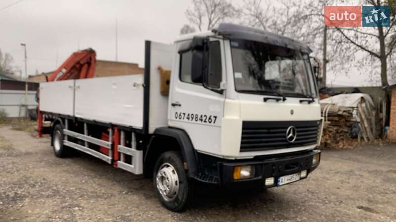 Кран-манипулятор Mercedes-Benz Atego