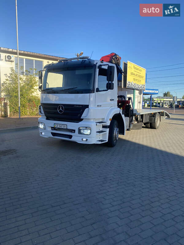 Грузовой фургон Mercedes-Benz Axor