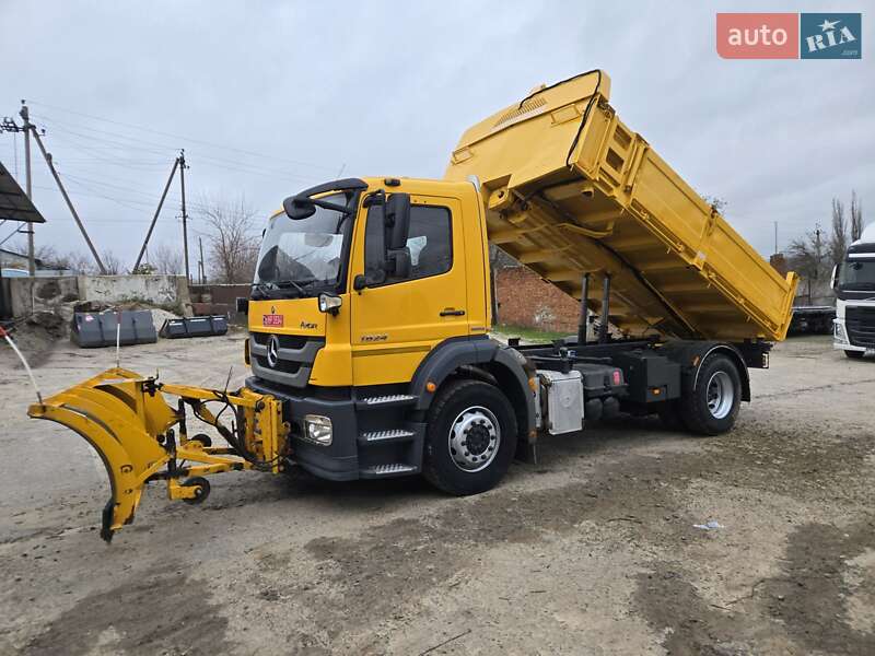 Самосвал Mercedes-Benz Axor