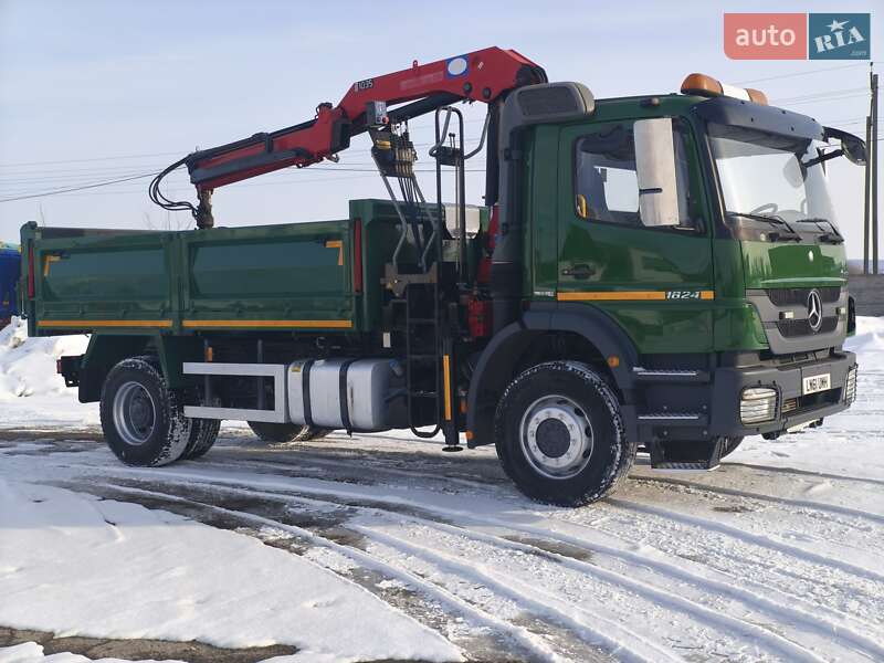 Кран-маніпулятор Mercedes-Benz Axor