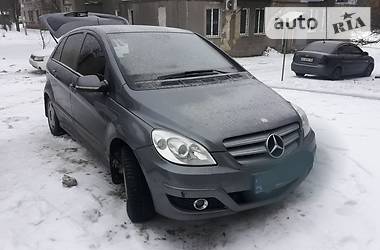 Mercedes-Benz B-Class 2011