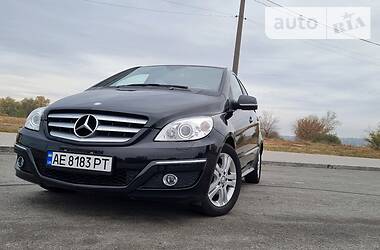 Mercedes-Benz B-Class  2011