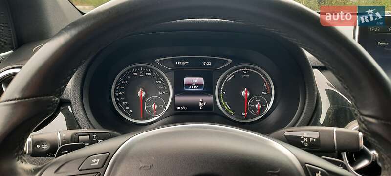 Хетчбек Mercedes-Benz B-Class