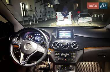 Mercedes-Benz B-Class 2012