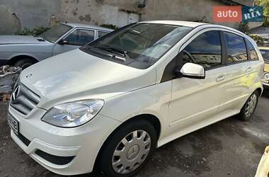 Mercedes-Benz B-Class  2011