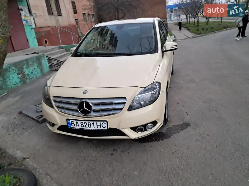 Mercedes-Benz B-Class 2012