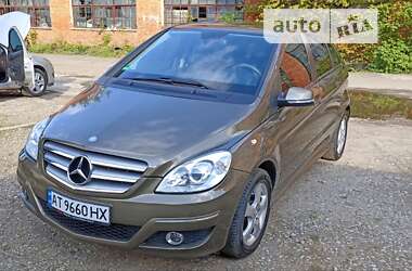 Mercedes-Benz B-Class  2010