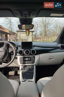 Mercedes-Benz B-Class  2012