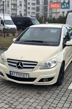 Mercedes-Benz B-Class  2010