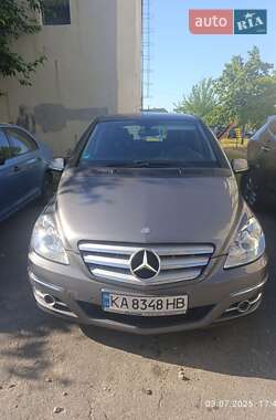Mercedes-Benz B-Class  2011