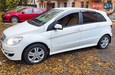 Mercedes-Benz B-Class  2011
