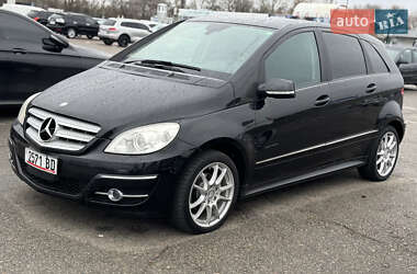 Mercedes-Benz B-Class  2011