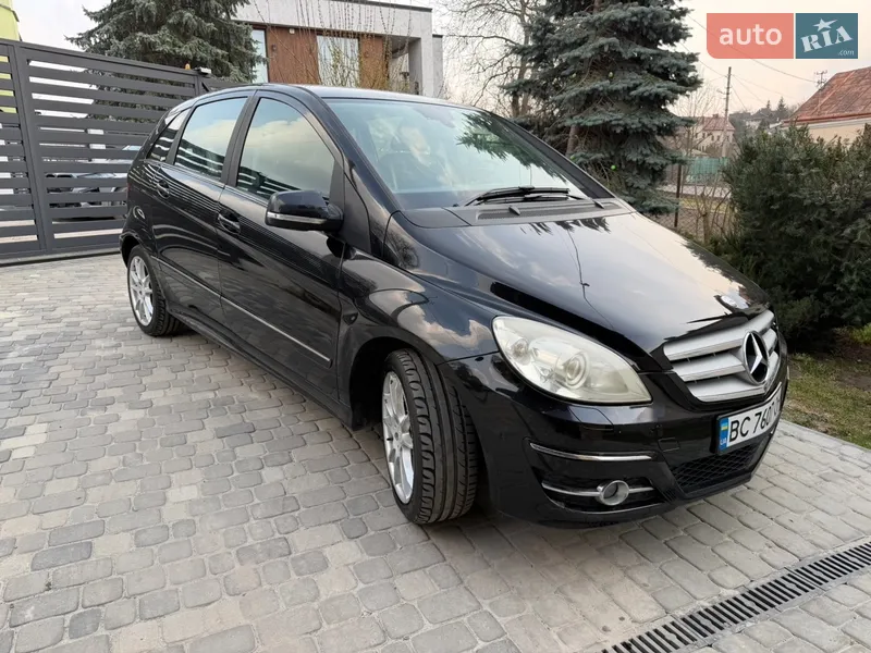 Lixiang L7 2011
