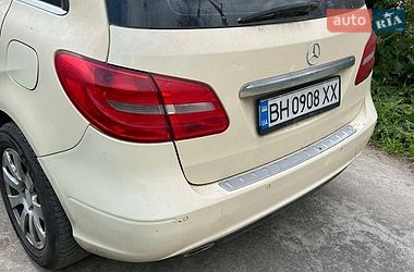 Mercedes-Benz B-Class  2012