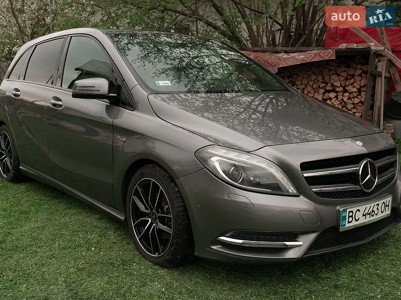 Mercedes-Benz B-Class 2012