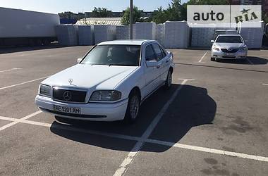 Mercedes-Benz C-Class  1993