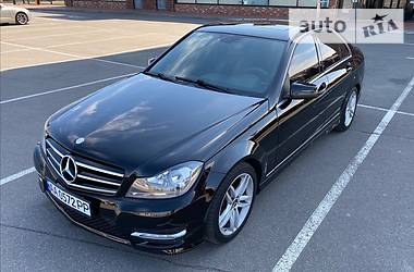 Mercedes-Benz C-Class 4Matic 2013