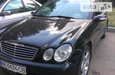 Mercedes-Benz C-Class  2005