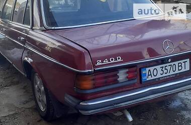 Mercedes-Benz C-Class  1977