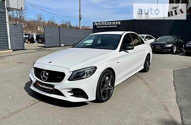 Mercedes-Benz C-Class 4matic OFFICIAL 2018