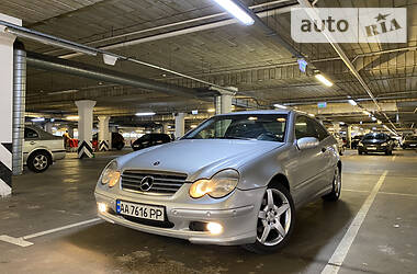 Mercedes-Benz C-Class  2001