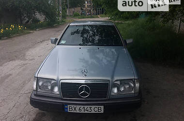 Mercedes-Benz C-Class  1988