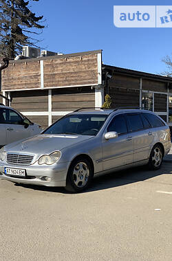 Mercedes-Benz C-Class  2002