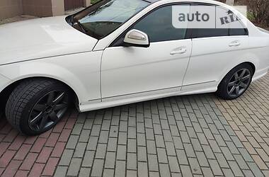 Mercedes-Benz C-Class AMGC63 2009