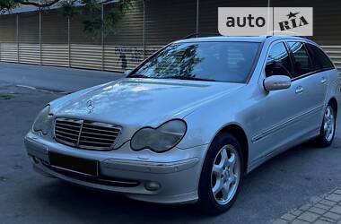 Mercedes-Benz C-Class  2001