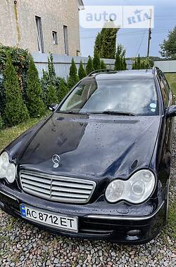 Mercedes-Benz C-Class  2004