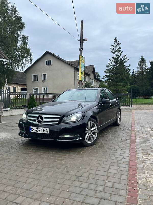Седан Mercedes-Benz C-Class