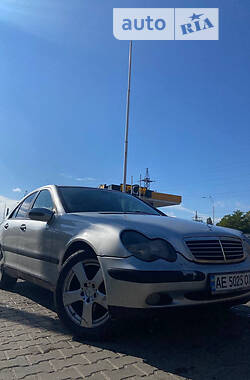 Mercedes-Benz C-Class  2000