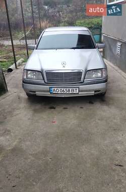 Mercedes-Benz C-Class  1995