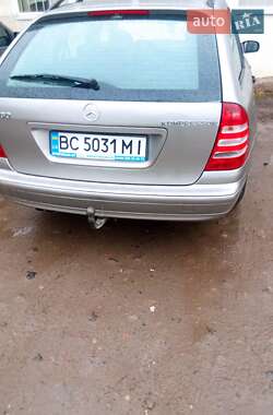 Mercedes-Benz C-Class  2004