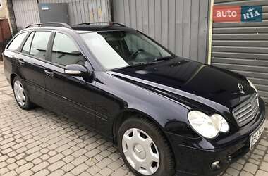 Mercedes-Benz C-Class  2005