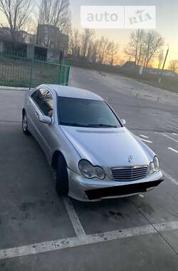 Mercedes-Benz C-Class 2003