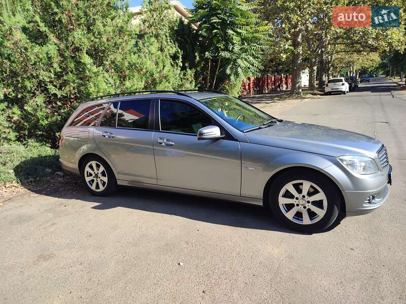 Mercedes C-Class 2010 року в Одесі