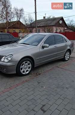 Mercedes-Benz C-Class  2005