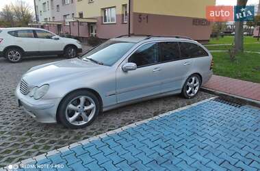 Mercedes-Benz C-Class  2004