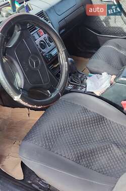 Mercedes-Benz C-Class  1995